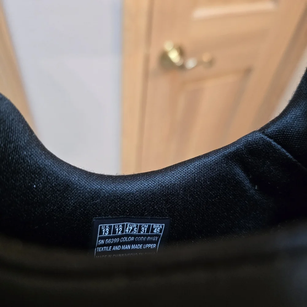 SKECHERS Shoes Men's Gray Brown 13 Slip On Classic Fit Air Cooled Memory… - Picture 9 of 9